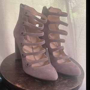Vince Camuto Heels NWOT
